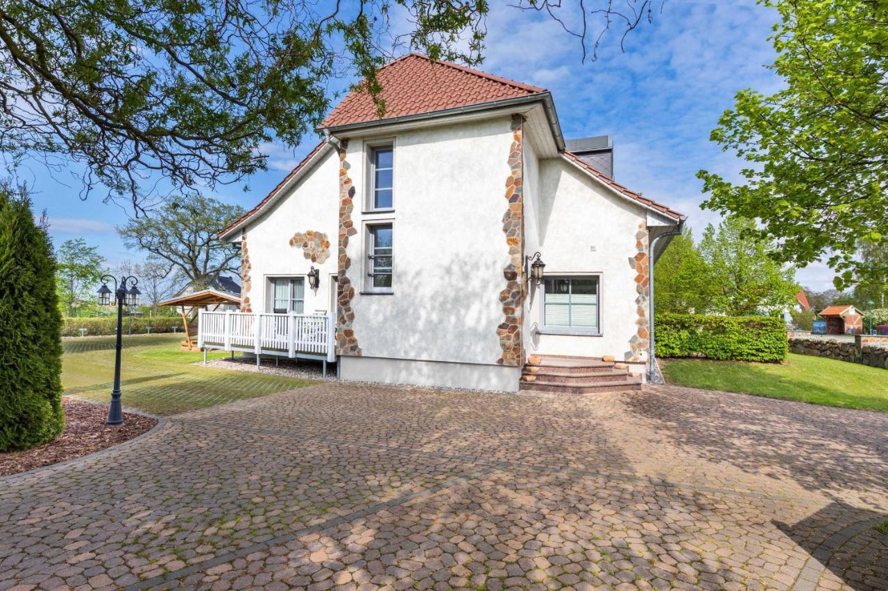 Ferienhaus Drachenflieger Pepelow Apartment Exterior photo